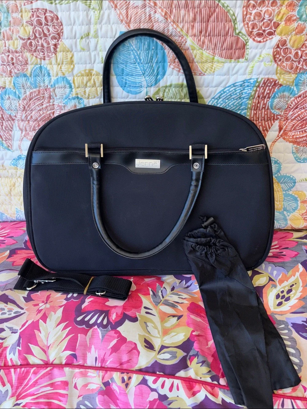 JERNE For Travelers black multi-purpose overnight travel tote bag